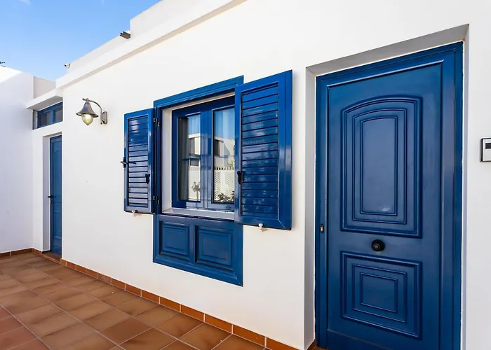 Marina Rubicon Number 3 شقة *